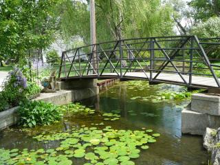 keego_harbor_-_foot_bridge